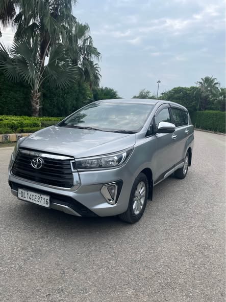 Toyota Innova Crysta for Sale @ Delhi – 13.5 lakhs
