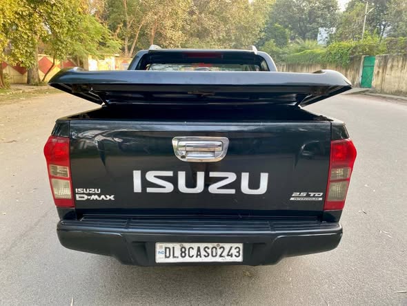 ISUZU D-Max V-Cross for Sale @ Delhi