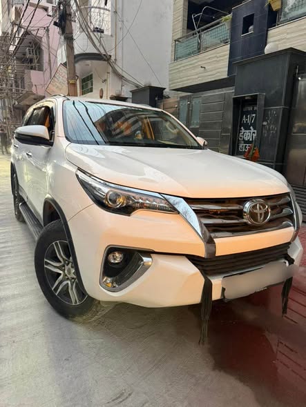 TOYOTA FORTUNER for Sale @ Delhi – 25.9 lakhs