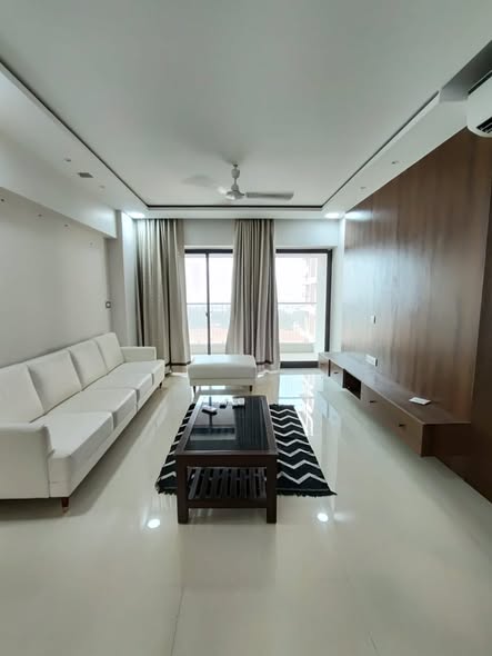 Spacious 4BHK Apt For Rent at Prabhadevi, Mumbai