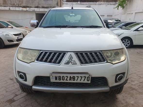 MITSUBISHI PAJERO SPORT for Sale @ Kolkata – 4.99 lakhs