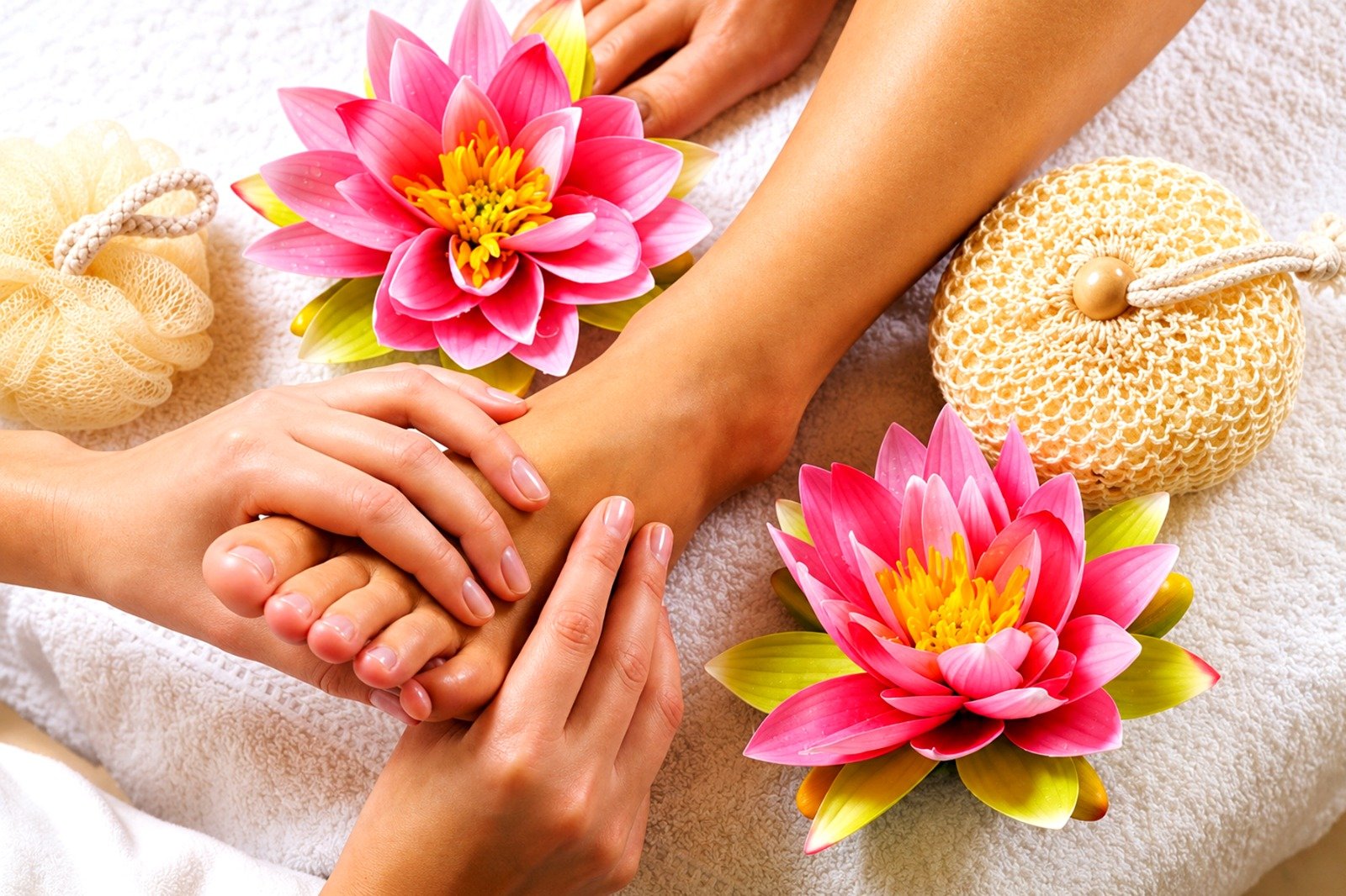 Body to body massage wellness spa oragadam/padappai