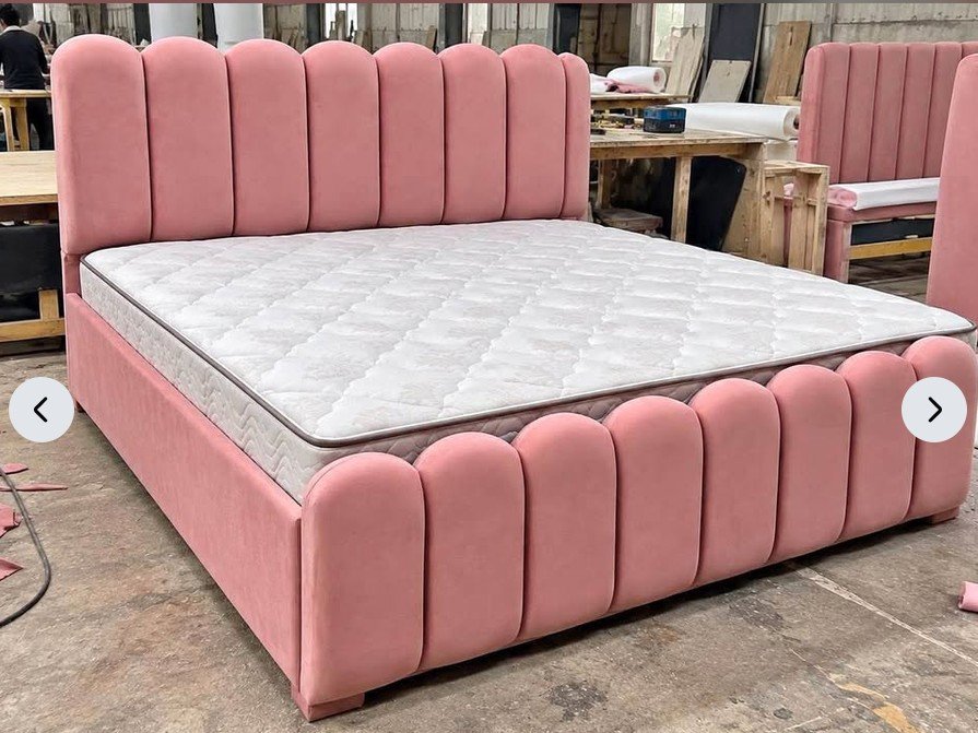 King size bed for sale at Wholesale prices